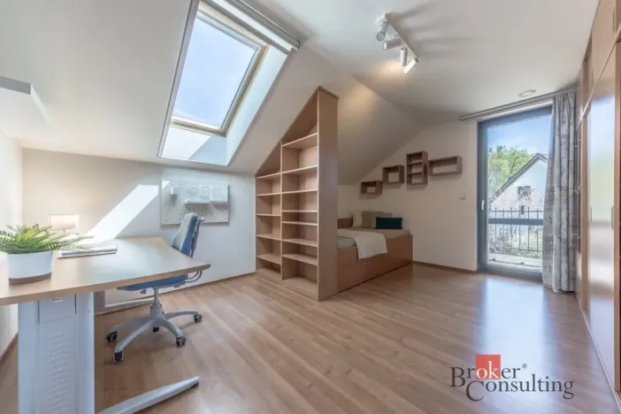 Prodej rodinného domu, Čelákovice - Sedlčánky, Matěje Koštíře, 220 m2