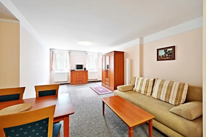 Prodej vícegeneračního domu, Nové Hamry, 560 m2