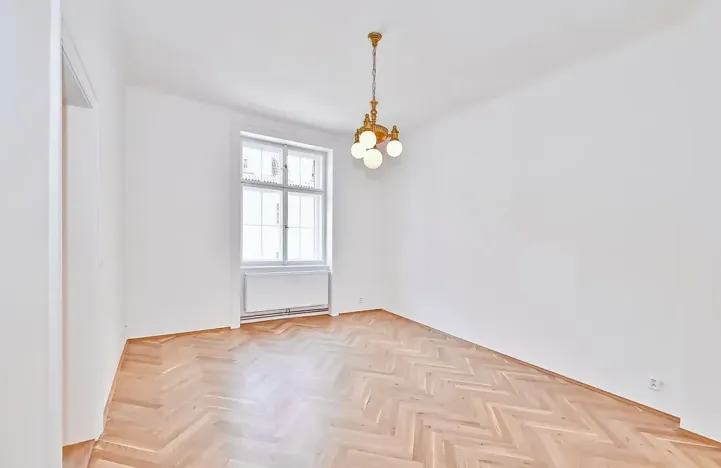 Pronájem bytu 3+1, Praha - Malá Strana, Karmelitská, 95 m2