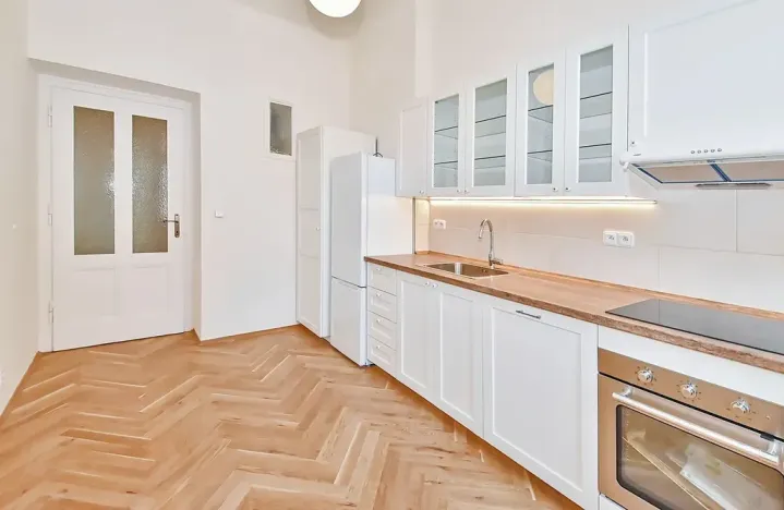 Pronájem bytu 3+1, Praha - Malá Strana, Karmelitská, 95 m2