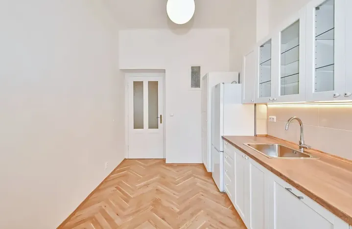 Pronájem bytu 3+1, Praha - Malá Strana, Karmelitská, 95 m2