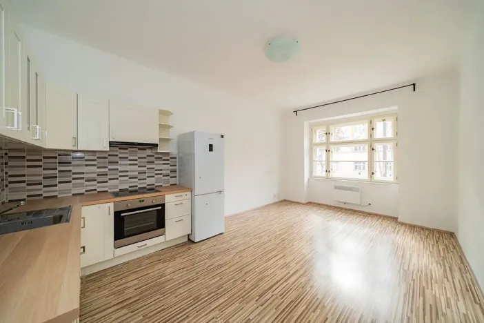 Pronájem bytu 2+kk, Praha - Vršovice, Vršovická, 48 m2
