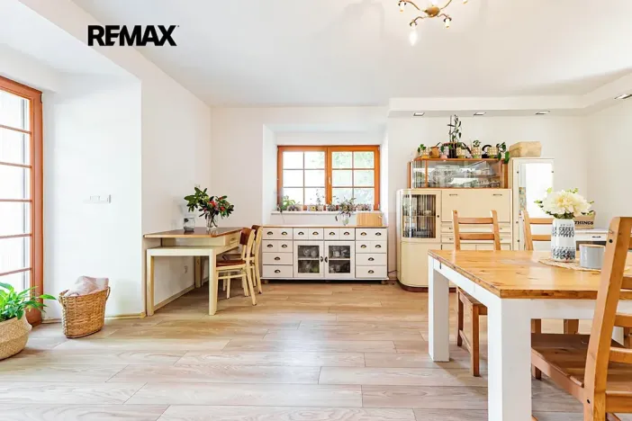 Prodej rodinného domu, Zbiroh, 180 m2