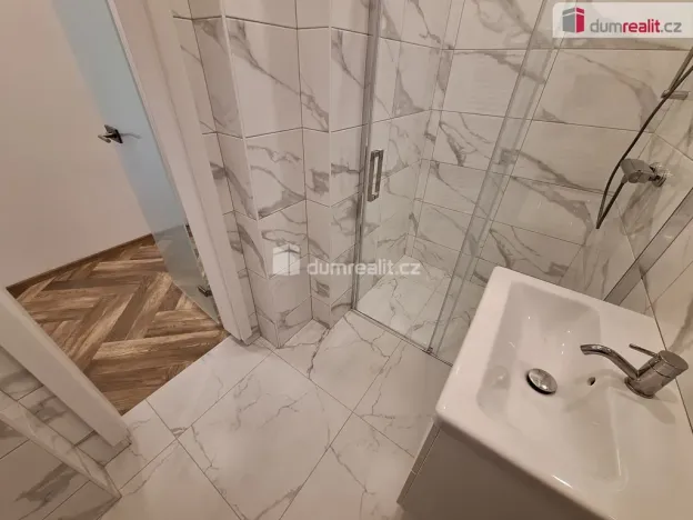 Pronájem bytu 3+kk, Praha, Chodská, 82 m2