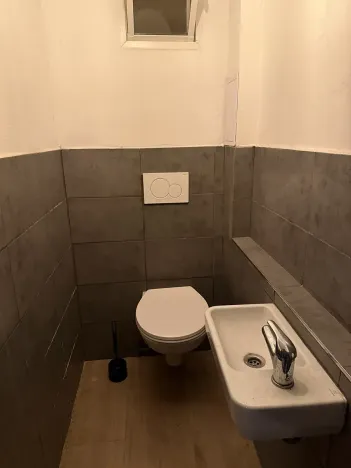 Pronájem obchodního prostoru, Praha - Nové Město, Rumunská, 200 m2
