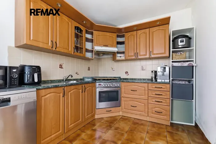 Prodej bytu 3+kk, Praha - Prosek, Vysočanská, 73 m2