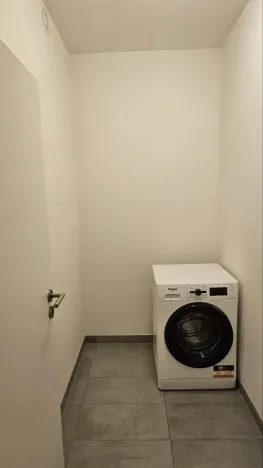 Pronájem bytu 1+kk, Praha - Karlín, Breitfeldova, 37 m2