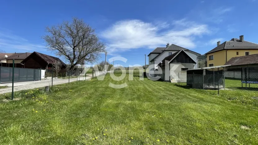 Prodej pozemku pro bydlení, Březůvky, 600 m2