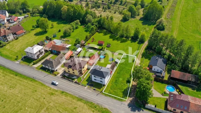 Prodej pozemku pro bydlení, Březůvky, 600 m2