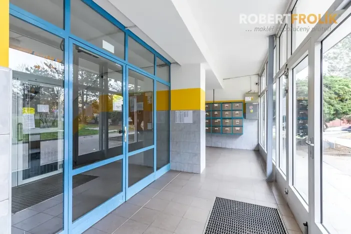 Pronájem bytu 1+kk, Praha - Záběhlice, Jabloňová, 28 m2