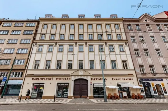 Pronájem bytu 2+1, Praha - Karlín, Sokolovská, 75 m2