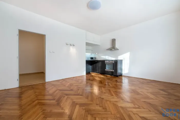 Pronájem bytu 1+kk, Praha - Podolí, Podolská, 35 m2