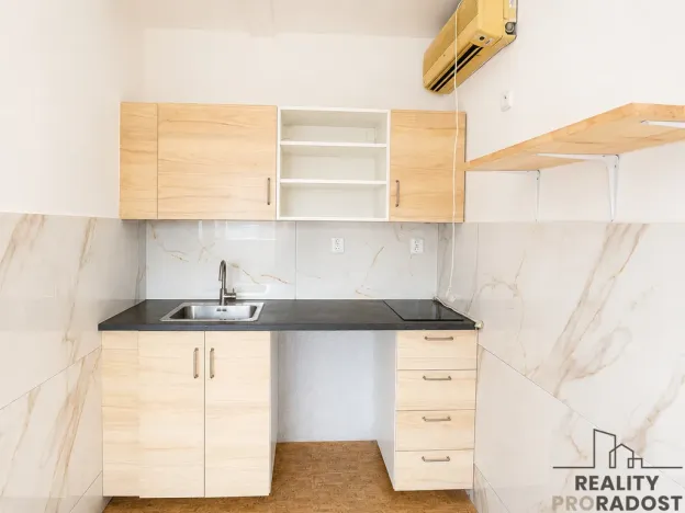 Pronájem bytu 1+1, Moravský Krumlov, Tiskárenská, 30 m2