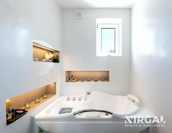 Prodej vícegeneračního domu, Česká Lípa, 320 m2