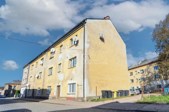 Pronájem bytu 2+kk, Úpice, 3. května, 44 m2