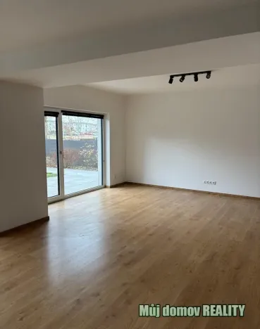 Pronájem rodinného domu, Praha - Klánovice, Lovčická, 120 m2