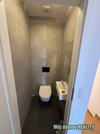 Pronájem rodinného domu, Praha - Klánovice, Lovčická, 120 m2