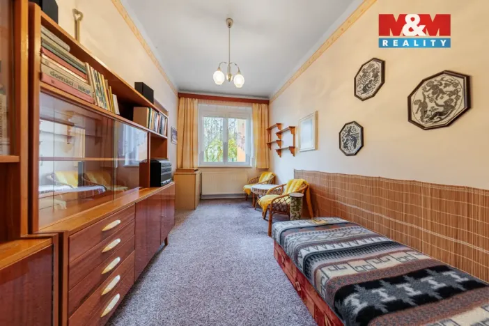 Prodej bytu 2+1, Karlovy Vary - Stará Role, Závodu míru, 59 m2