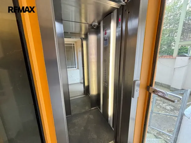 Pronájem bytu 2+kk, Praha - Vinohrady, U Kanálky, 60 m2