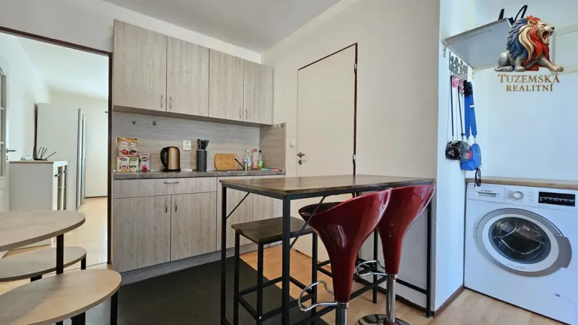 Pronájem bytu 1+1, Sebranice, 30 m2