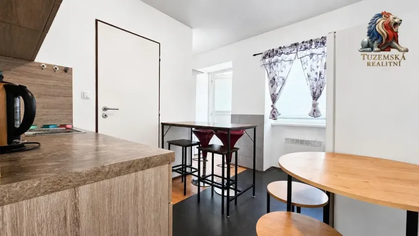 Pronájem bytu 1+1, Sebranice, 30 m2