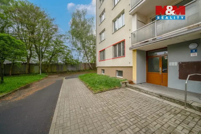 Prodej bytu 3+1, Karlovy Vary - Stará Role, Fibichova, 66 m2