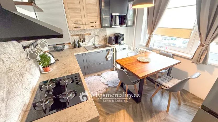 Prodej bytu 2+1, Znojmo, Sokolovská, 52 m2