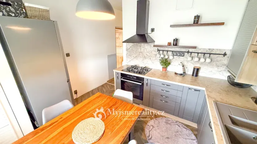 Prodej bytu 2+1, Znojmo, Sokolovská, 52 m2