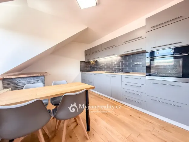 Pronájem bytu 2+kk, Znojmo, Antonínská, 67 m2