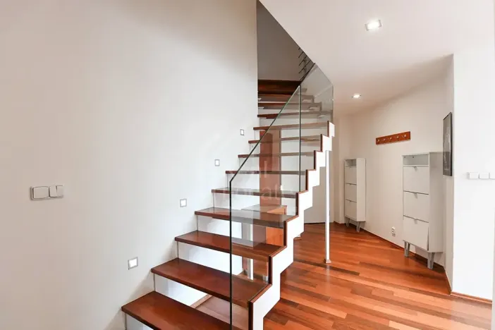 Pronájem bytu 2+kk, Praha - Nové Město, Helmova, 107 m2
