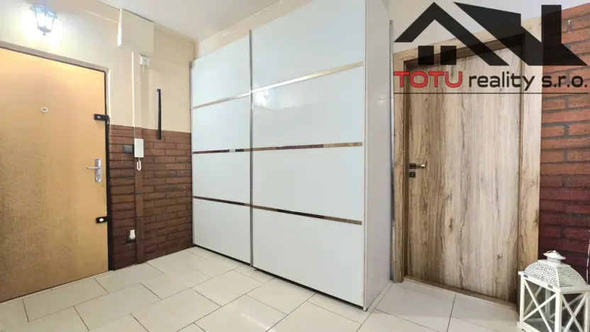Prodej bytu 4+1, Jaroměř, Na Zavadilce, 66 m2