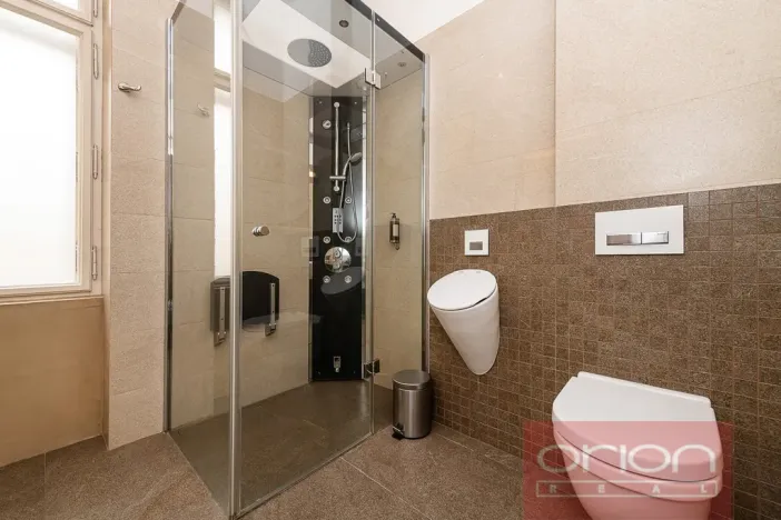 Prodej bytu 2+1, Praha - Staré Město, Křižovnická, 71 m2