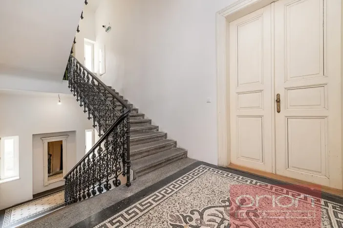 Prodej bytu 2+1, Praha - Staré Město, Křižovnická, 71 m2