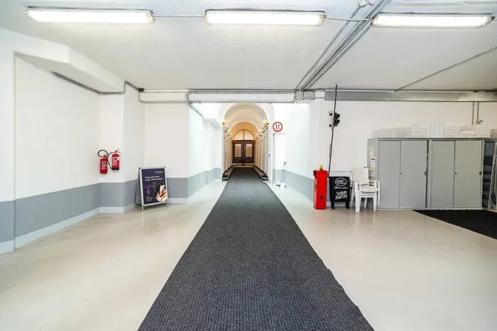 Pronájem kanceláře, Praha - Vinohrady, Italská, 225 m2
