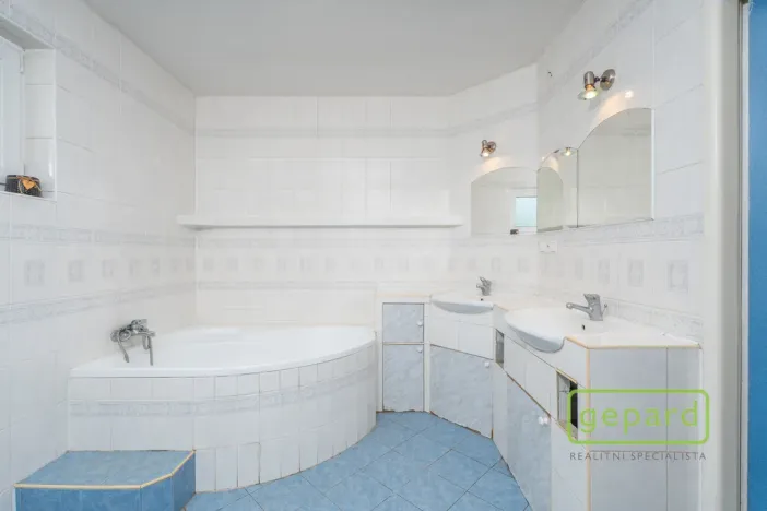 Prodej rodinného domu, Čisovice - Bojov, 170 m2