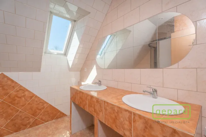 Prodej rodinného domu, Čisovice - Bojov, 170 m2