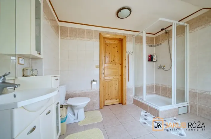 Prodej chaty, Staré Město, 242 m2