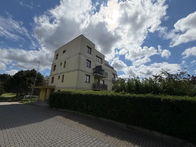 Pronájem bytu 1+kk, Praha - Malešice, Prorektorská, 32 m2