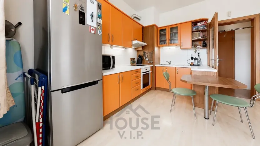 Prodej bytu 1+kk, Praha - Stodůlky, Na Výrovně, 37 m2