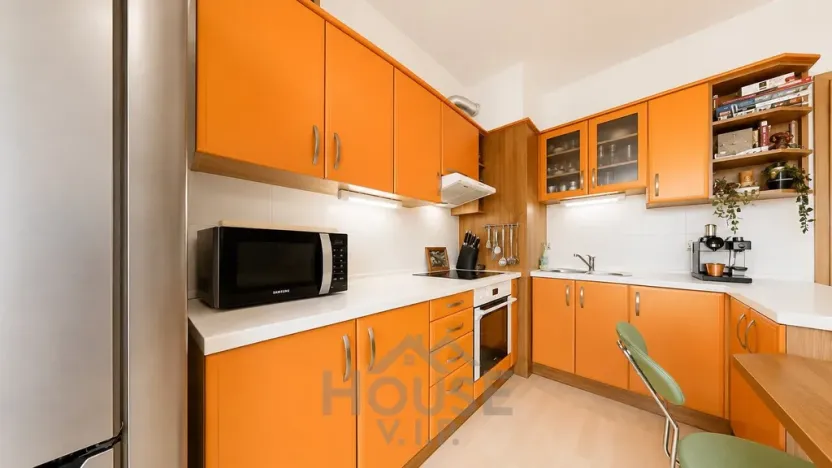 Prodej bytu 1+kk, Praha - Stodůlky, Na Výrovně, 37 m2