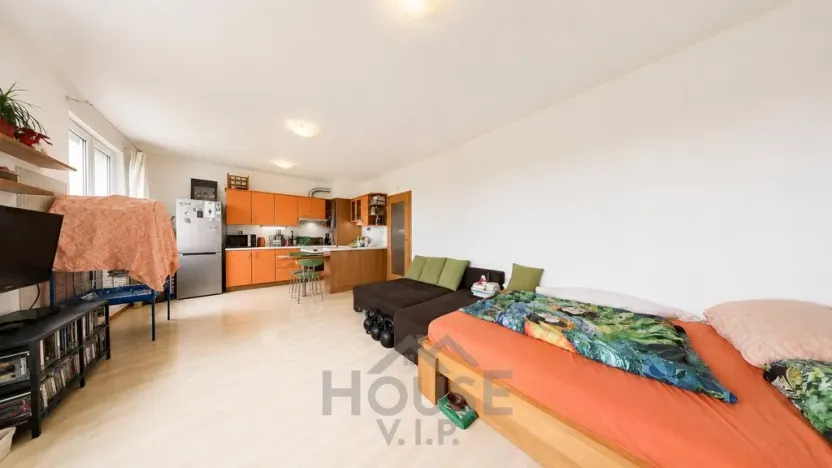Prodej bytu 1+kk, Praha - Stodůlky, Na Výrovně, 37 m2