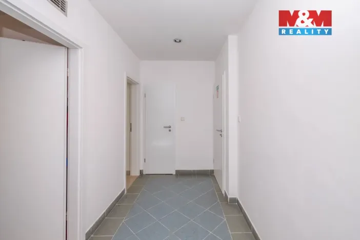 Pronájem kanceláře, Praha - Strašnice, Kolovratská, 61 m2