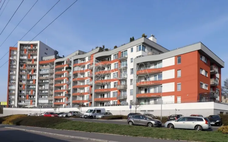 Pronájem bytu 2+kk, Praha - Hloubětín, Nademlejnská, 44 m2