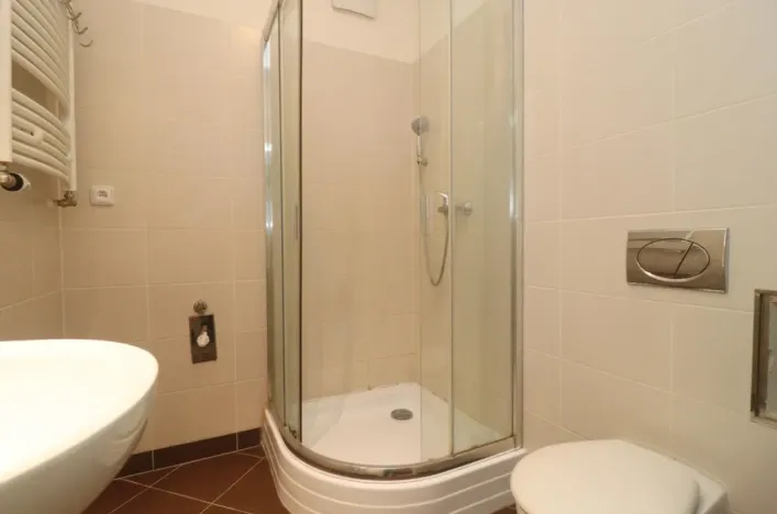 Pronájem bytu 2+kk, Praha - Hloubětín, Nademlejnská, 44 m2