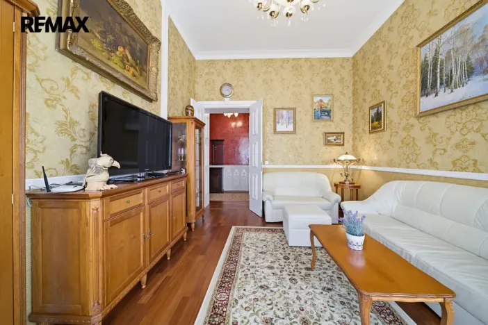 Prodej bytu 2+1, Karlovy Vary, Libušina, 66 m2