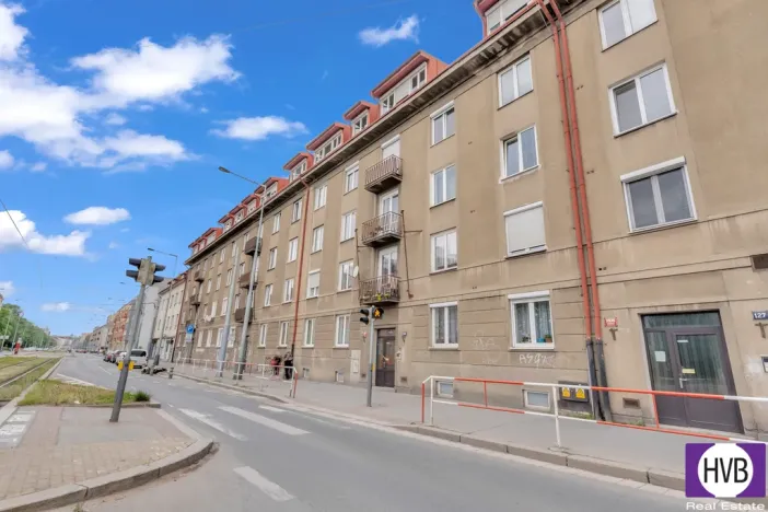 Prodej bytu 3+kk, Praha, Černokostelecká, 61 m2