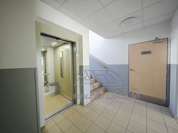 Pronájem bytu 1+kk, České Budějovice, Na Zlaté stoce, 31 m2