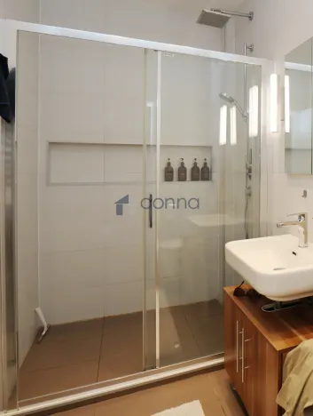 Pronájem bytu 2+kk, Praha, Varšavská, 57 m2
