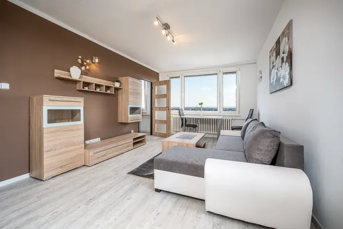 Pronájem bytu 2+1, Pardubice - Zelené Předměstí, nábřeží Závodu míru, 59 m2