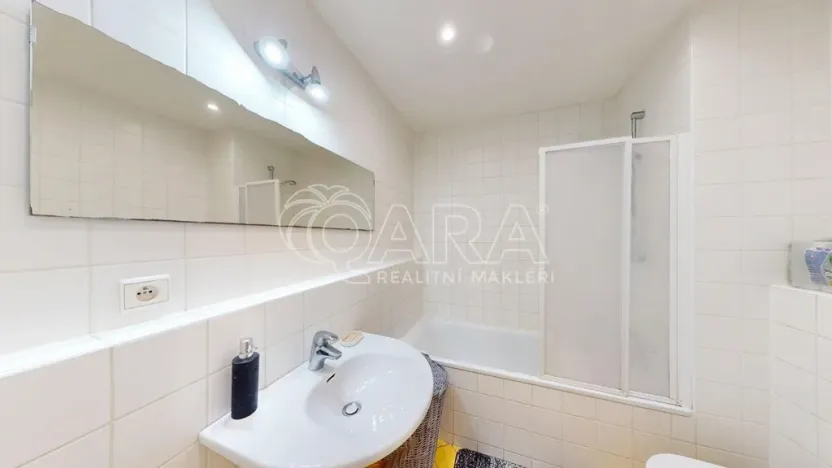 Pronájem bytu 2+kk, Praha - Smíchov, Karla Engliše, 38 m2